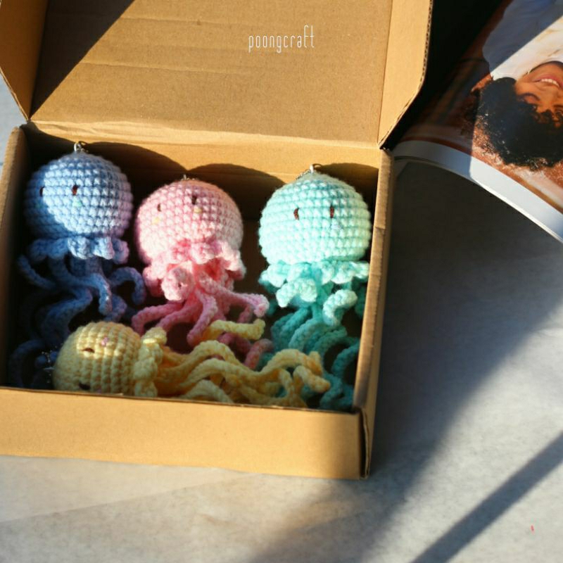 🫧🪼 | keychain 𝐉𝐄𝐋𝐋𝐘𝐅𝐈𝐒𝐇 • handmade