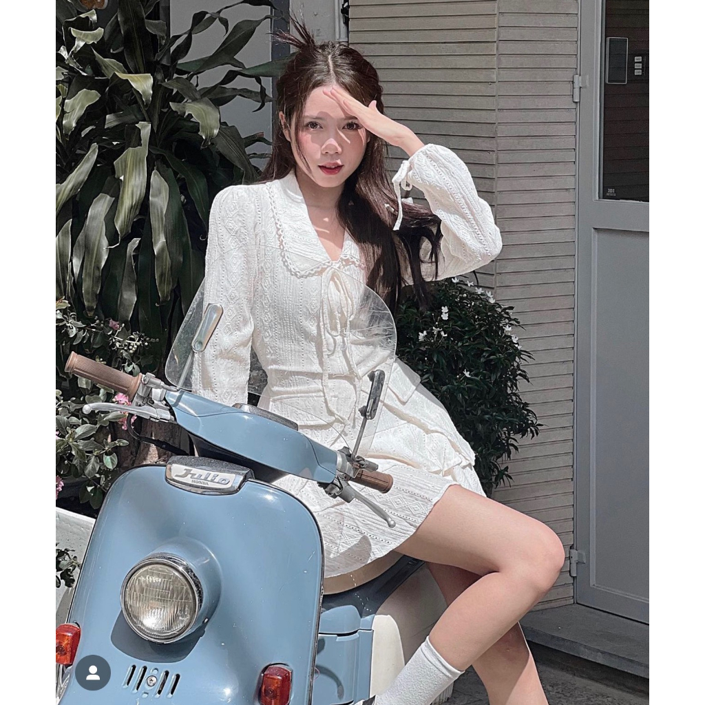 Set áo sơmi nude ren cổ sen thắt nơ kèm chân váy Freesize Rossy Fashion - SR210