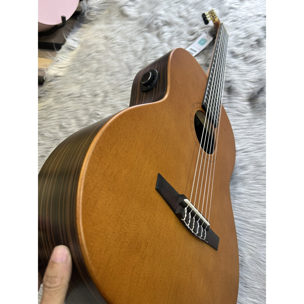Đàn Guitar Classic Enya EC-68 EQ