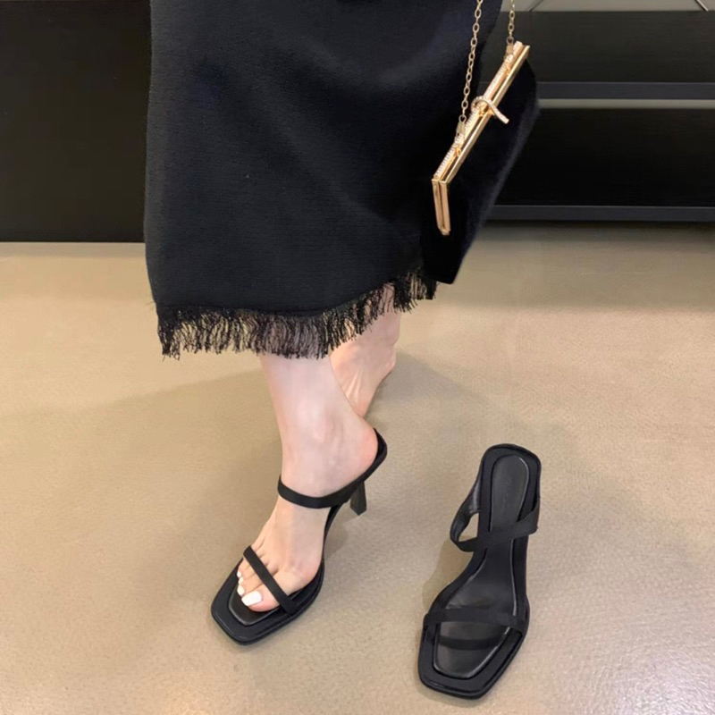 Giày Sandals Cao Gót 8cm, thiết kế quai độc đáo