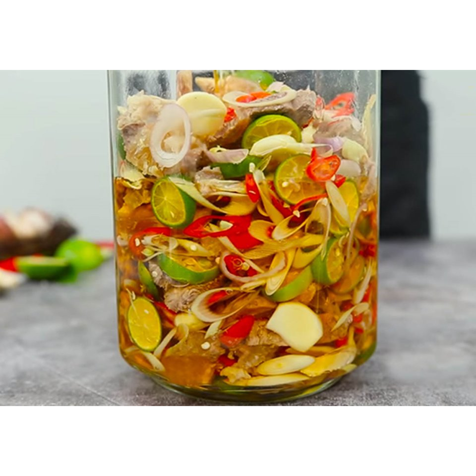 Gân Bò ngâm sả tắc chua ngọt hủ 1kg luôn nước (giao tphcm)
