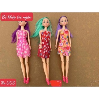 1 con búp bê có khớp