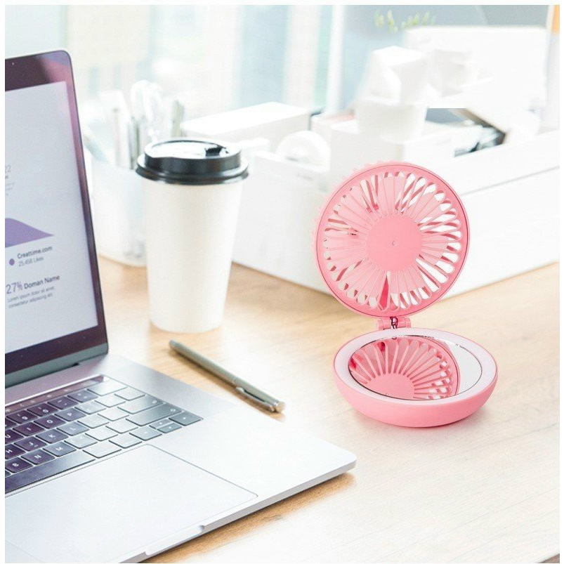 Quạt A8 có gương soi tiện lợi, có đèn, dây đeo