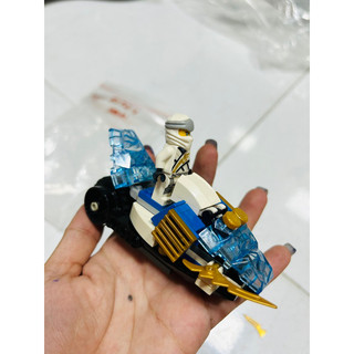 Mô hình lắp ráp Lego Ninjago Fangpyre Truck Ambush 9445