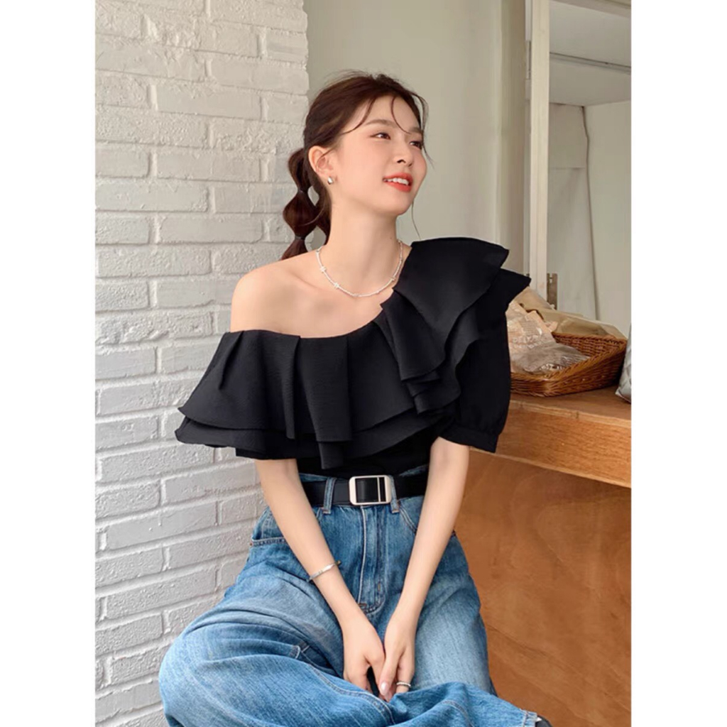 Áo kiểu viền bèo tầng trễ vai phối gì cũng xinh  N823