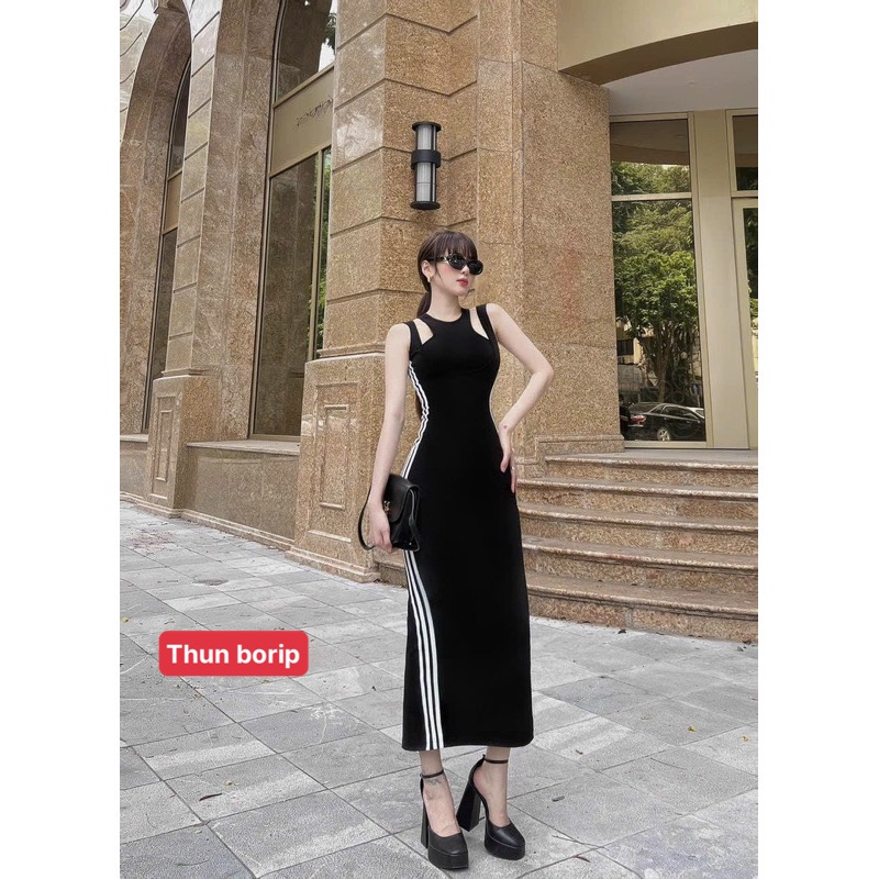 Đầm body sát nách khoét vai phối sọc xẻ tà sau dáng dài tôn dáng - đầm ôm nữ