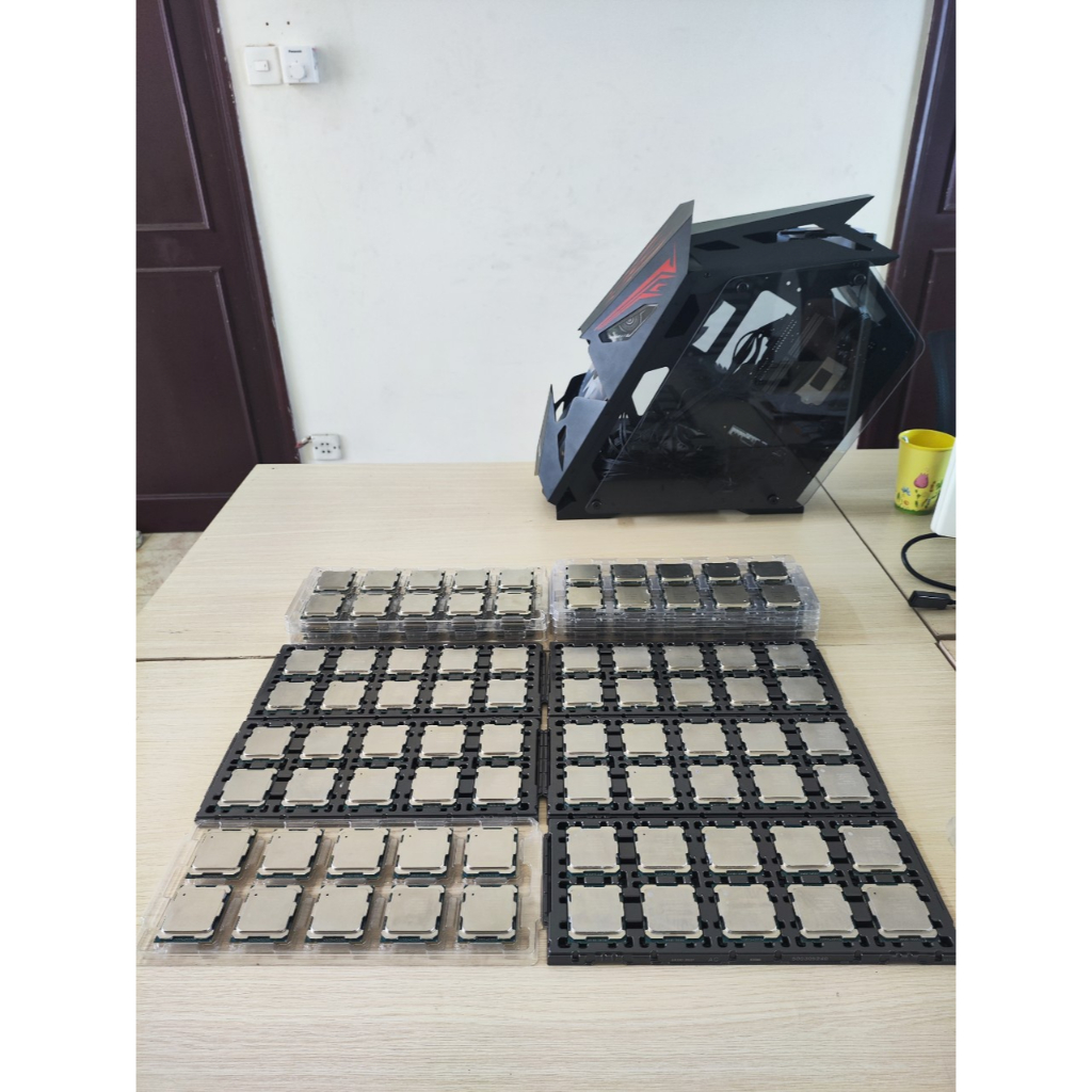 CPU Intel Xeon 2696v3 2673v4 2696v4