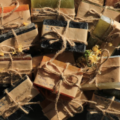 Xà Bông Sinh Dược - Nhà nhiều Lá - Chiết Suất Từ Thiên Nhiên, Thân Thiện Môi Truờng