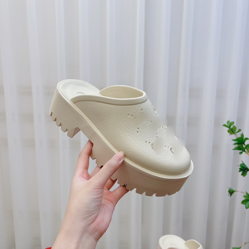 Sục nhựa sục bánh mỳ crocs đế cao siêu nhẹ 5cm
