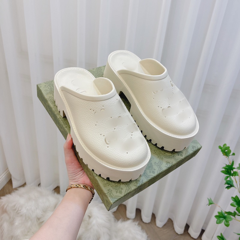 Sục nhựa sục bánh mỳ crocs đế cao siêu nhẹ 5cm