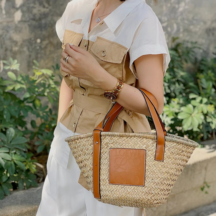 Túi Cói Nữ Đi Du Lịch Hình Xô Quai Da Khắc Logo Đi Biển