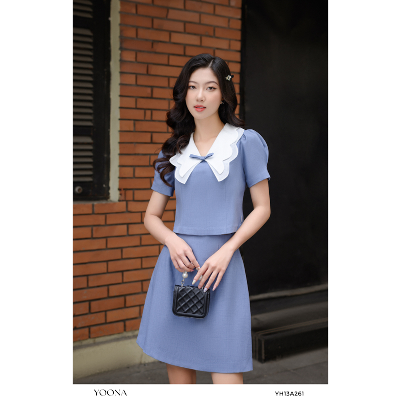 Set áo dáng lửng cổ bèo phối chân váy A xanh demin YOONA - YH13A261