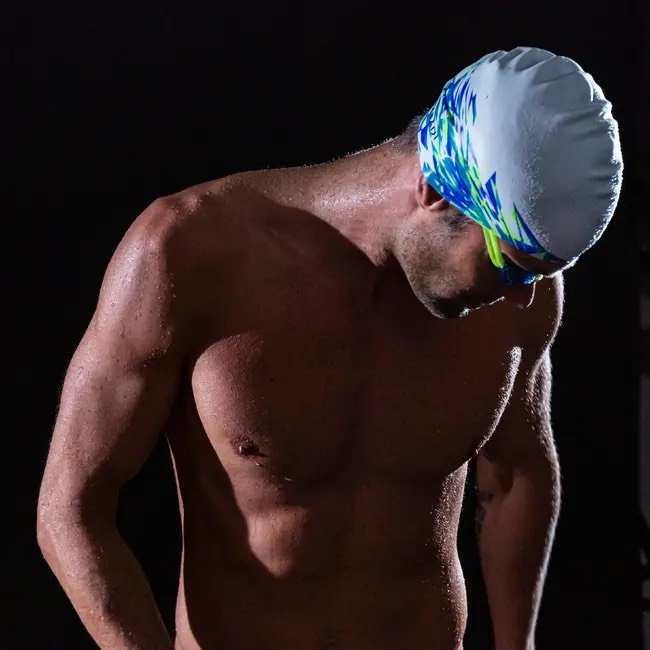 Mũ bơi Silicon Nam Nữ Trẻ Em kín nước hiệu Nabaiji màu trắng xanh - Nabaiji