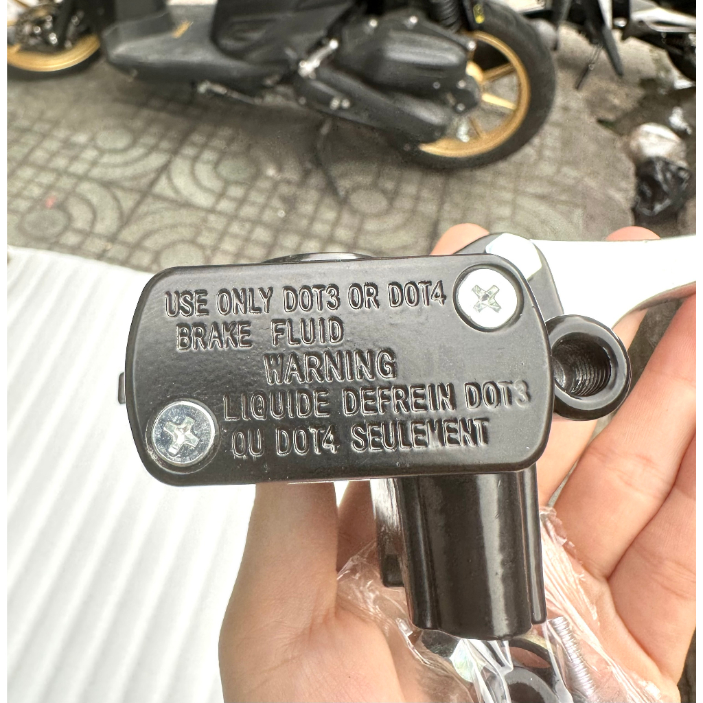 TAY DẦU THẮNG ĐĨA XE RS