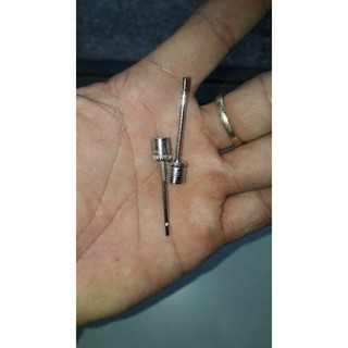 2 chiếc vòi bơm (kim vòi) bóng đá bằng inox