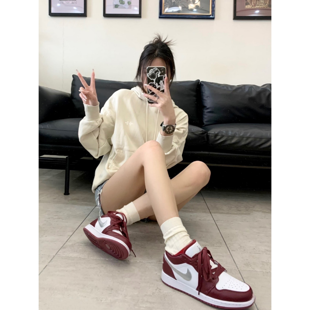 （Sản phẩm chính hãng）Giày thể thao nam nữ giày Nike Air Jordan 1 Low AJ1