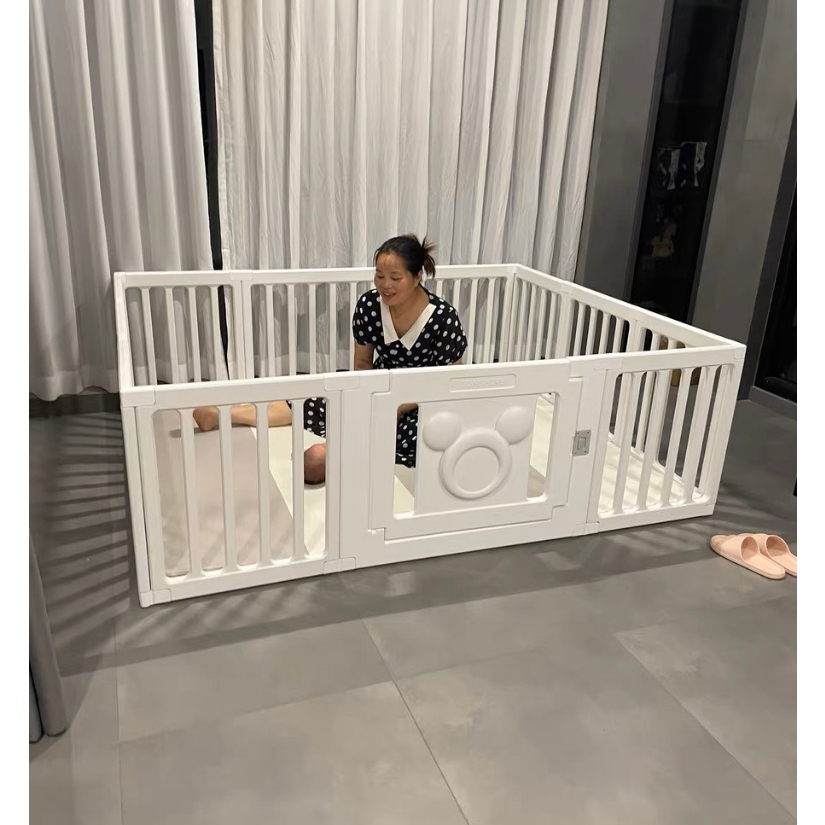Quây cũi Chồn nâu cho bé kích thước 1m8x2m - kèm thảm và bóng