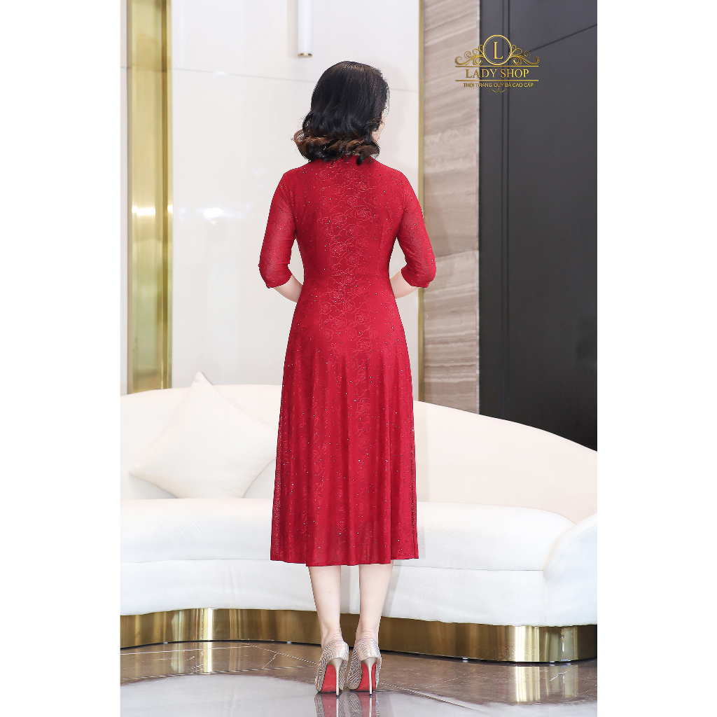 Đầm ren lạnh hoa hồng kết cúc tàu Ladyshop thời trang trung niên cao cấp T194