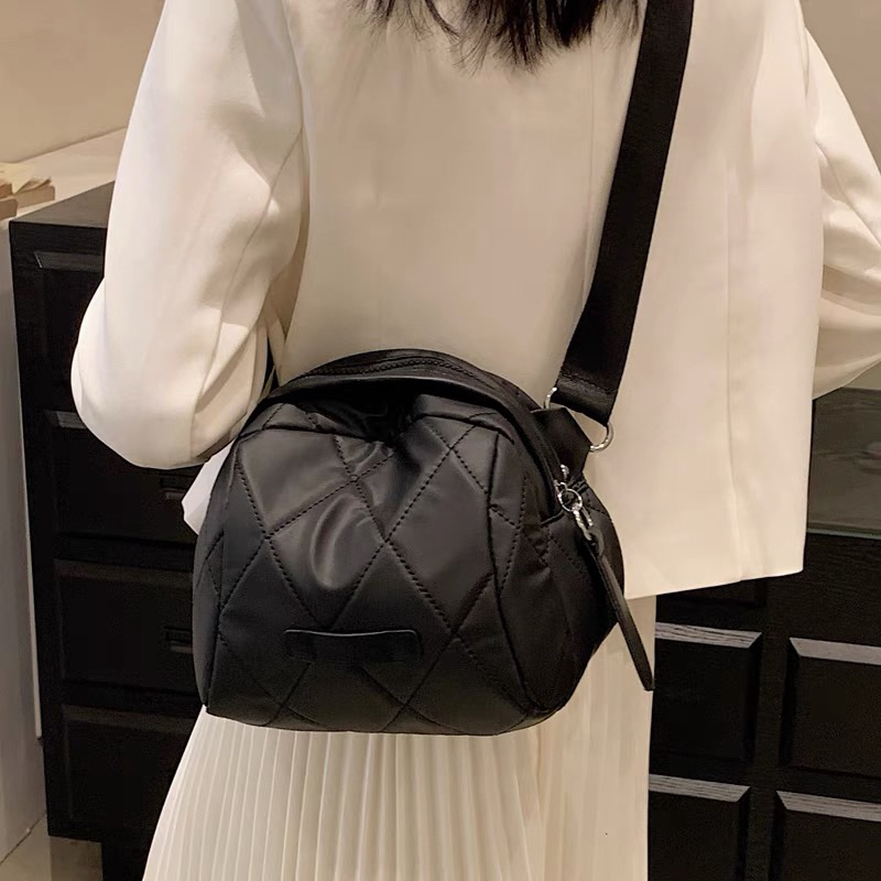 Túi đeo chéo Phao Bag hãng nội địa Tui Hanh Phuc