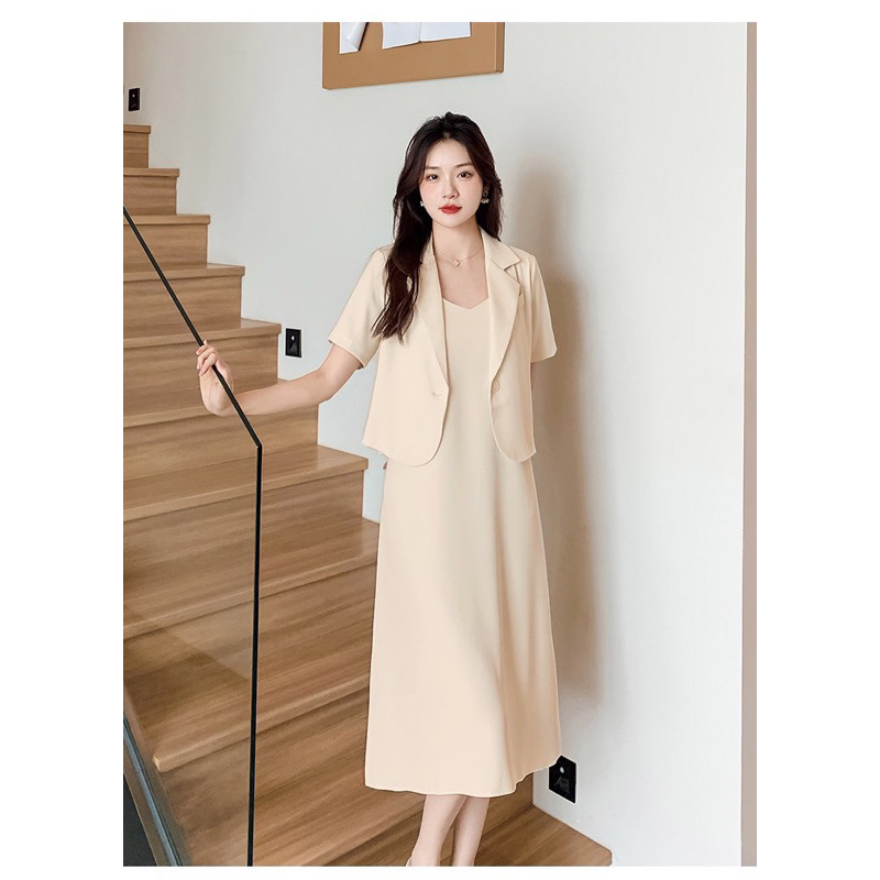 Áo Blazer Ngắn Tay Mix Cùng Váy 2 Dây Dáng Suông Phong Cách Thanh Lịch Mặc Đi Chơi Đi Làm Siêu Xinh | BigBuy360 - bigbuy360.vn