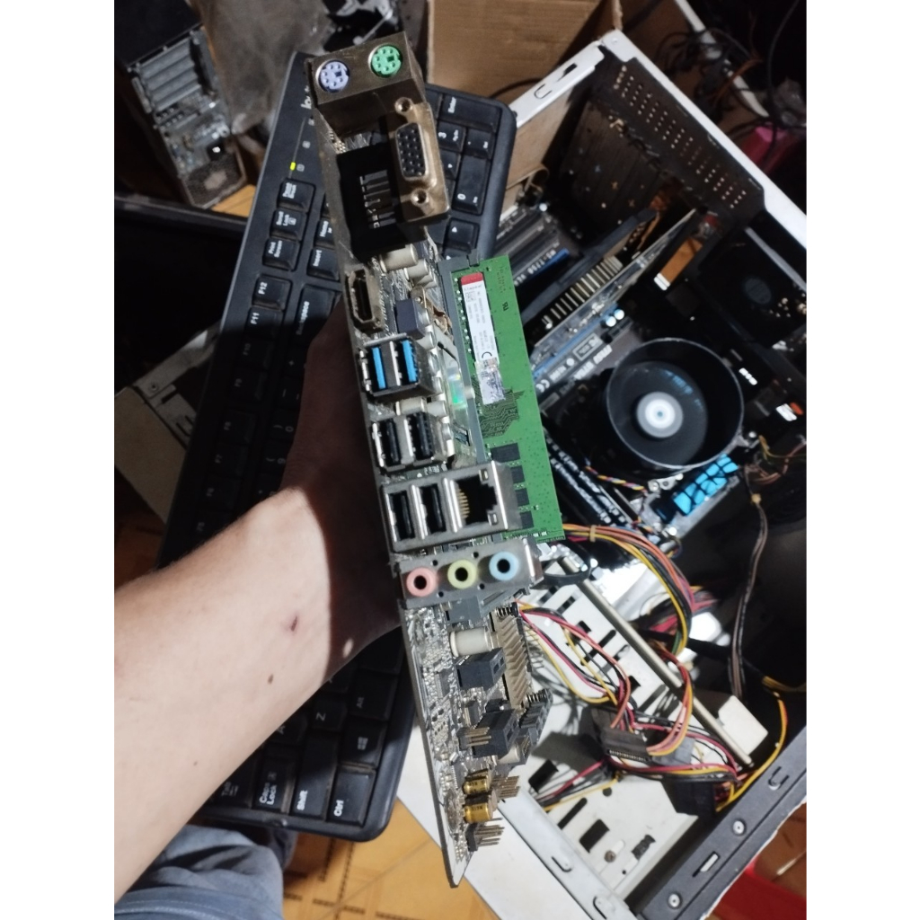 Combo CPU G4400/ main H110 Asus/ 8Gb Dram4 + Fan Zin