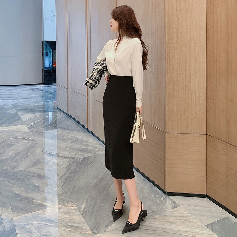 Chân Váy Dáng A Sẻ Sau Dài 70cm Chất Vải Tuyết Mưa Cao Cấp Dày Mịn Không Nhăn HT099 | BigBuy360 - bigbuy360.vn