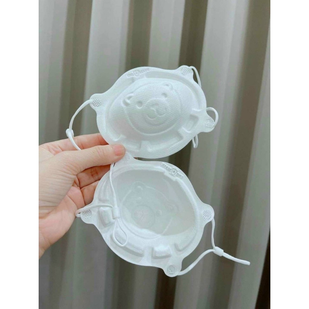 Khẩu trang cho bé