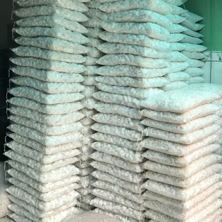 Sỏi trắng bao ~ 12 kg nhiều cỡ