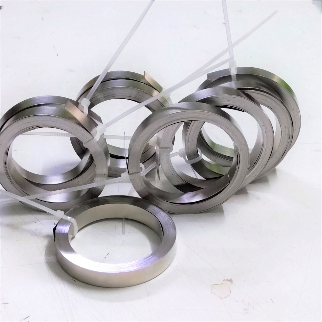 Kẽm đôi và kẽm đơn mạ niken dùng đóng pin Lithium  Thép hàn pin 18650, 26650, 32650...