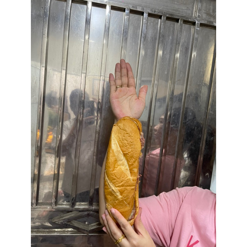 Bánh mì Huynh Hoa sài gòn