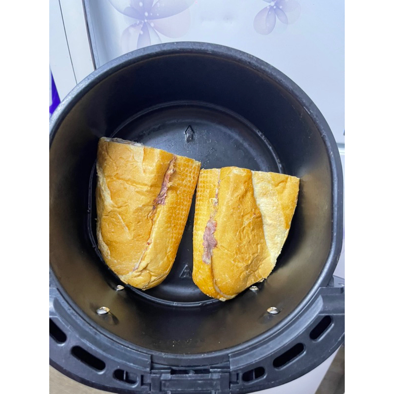 Bánh mì Huynh Hoa sài gòn