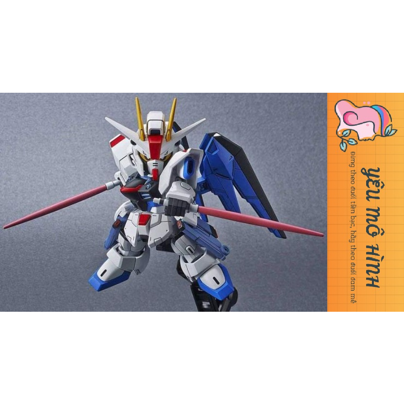 Mô hình Gundam SD Freedom Soldier Tặng kèm base trưng bày