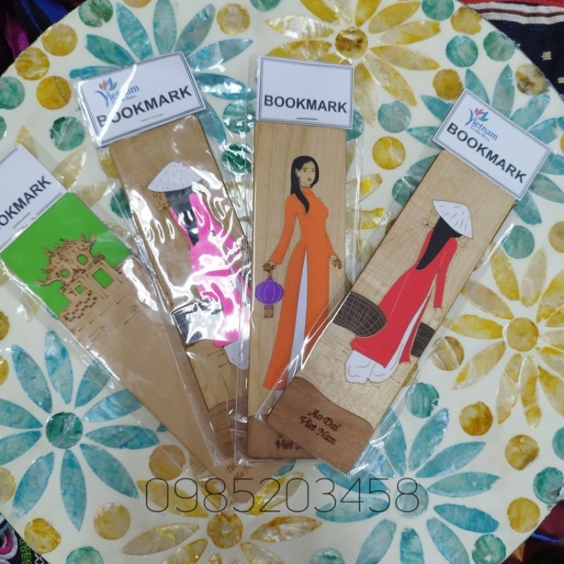 Đánh dấu trang bằng gỗ khắc cô gái áo dài Việt Nam - bookmarsk - quà tặng Việt Nam
