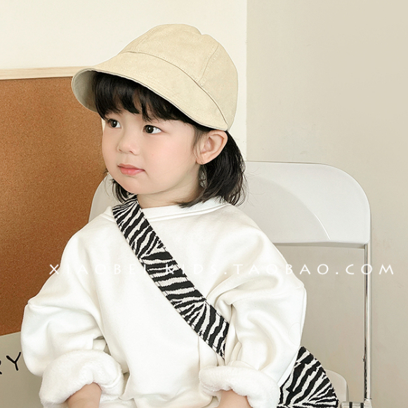 Mũ Lưỡi Trai 2 màu Kem Sữa, Vàng Bò thêu tên cho bé trai và bé gái HOT TREND, phong cách Hàn Quốc, cự kỳ đẹp, đáng yêu