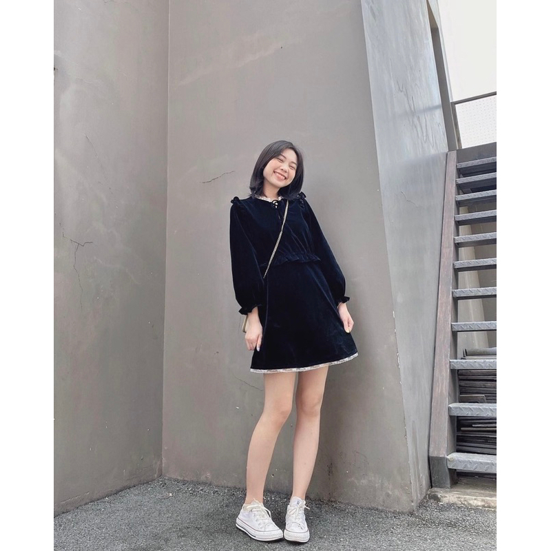 Đầm tay dài tiểu thư