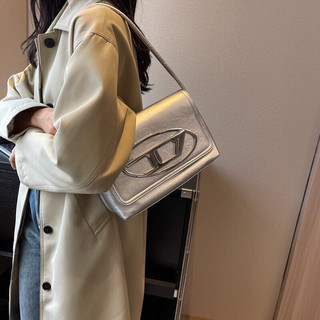 Túi xách nữ kẹp nách d.i.e.s.e.l size 25cm hót trend