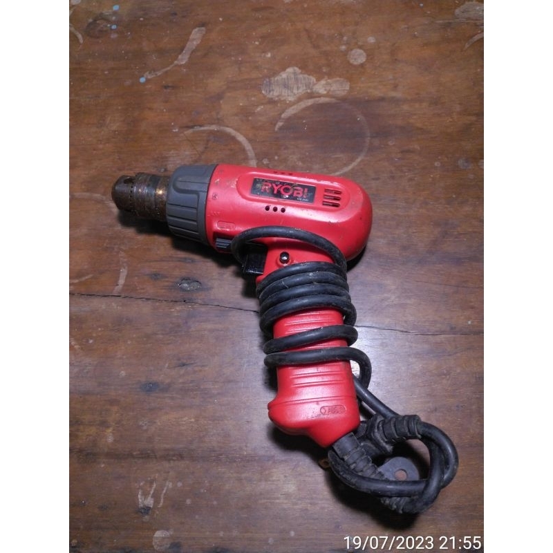 KHOAN CẦM TAY RYOBI dùng điện 100V - hàng Nhật bãi