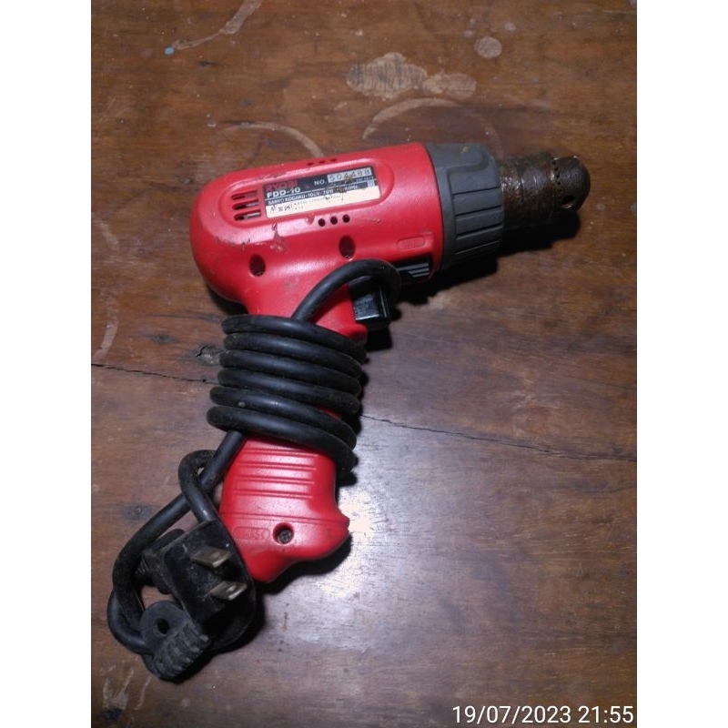 KHOAN CẦM TAY RYOBI dùng điện 100V - hàng Nhật bãi