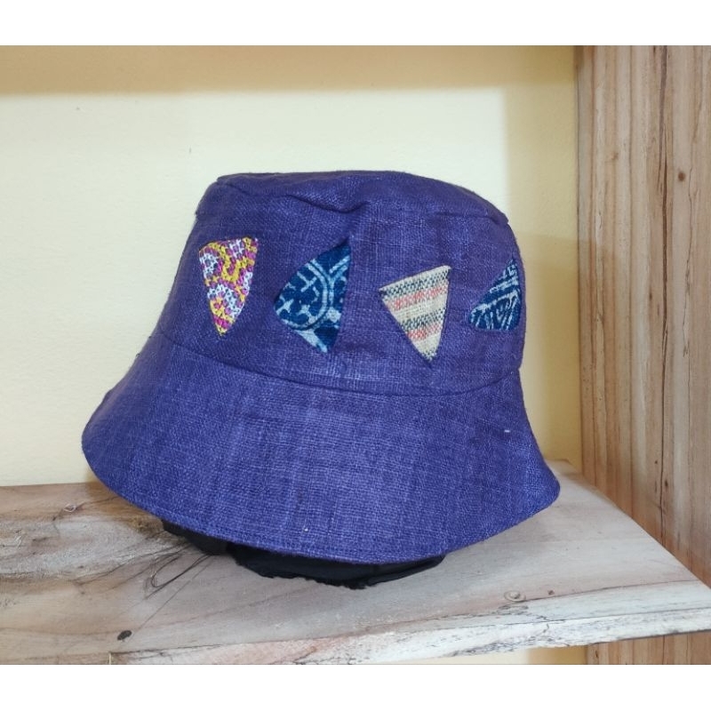 Mũ thổ cẩm lanh Hà Giang