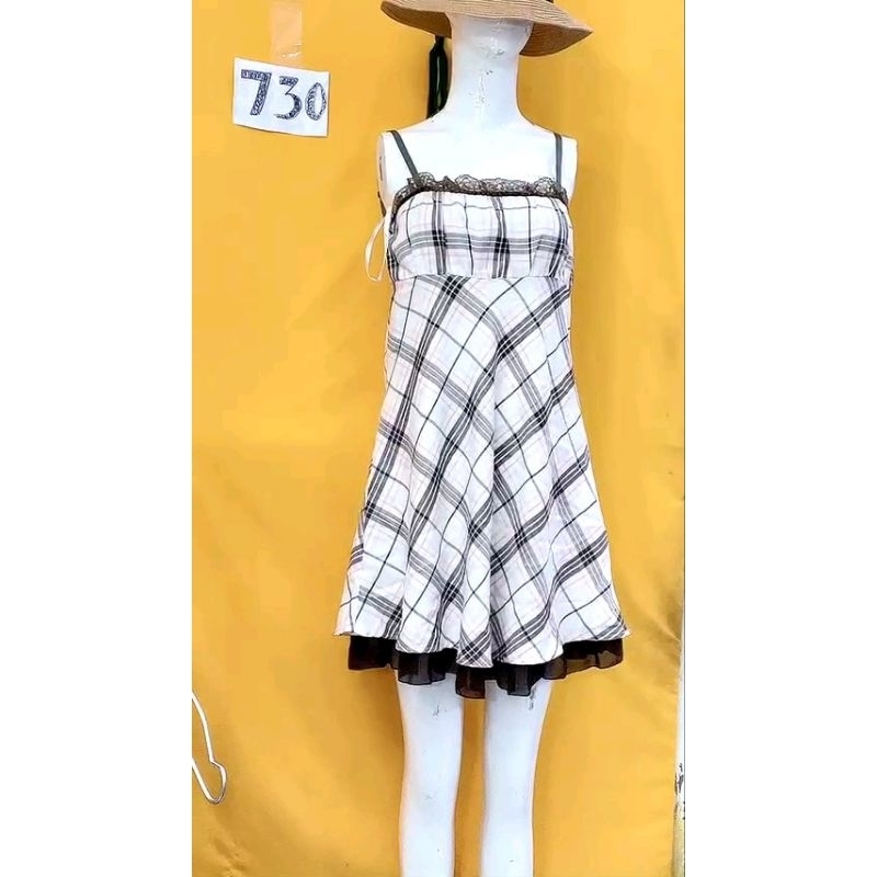 đầm caro 2 dây lót voan size S/M. S730