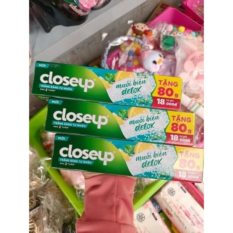 Kem đánh răng Closeup 80g