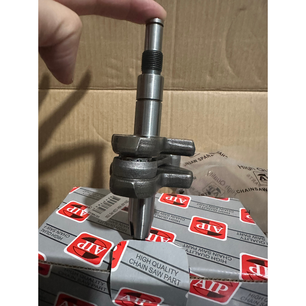 BỘ TAY DÊN MÁY CƯA XÍCH MS250. HÀNG AIP