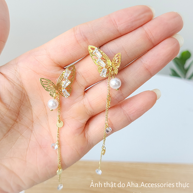 Khuyên tai nữ dáng dài Aha Accessories hình bướm chất liệu hợp kim màu vàng KT-BD1