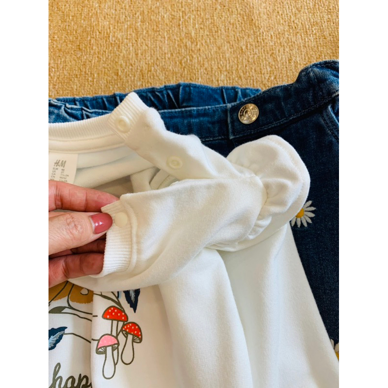 Set bộ áo nỉ+quần Jean H&M cho bé gái sz 4m-4y