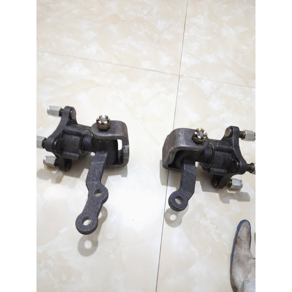 Đôi mai ơ trước chế xe 4 bánh tim ốc 7x10 dùng ráp bộ lái vô lăng,tim ốc đo vuông 7cm,chéo 10cm