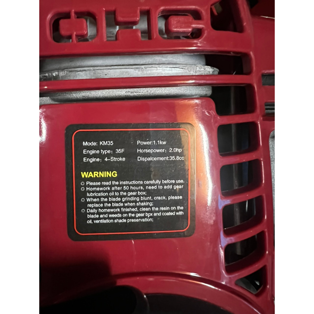 Máy cắt cỏ chạy xăng Kamatsu KM35 động cơ 4 thì