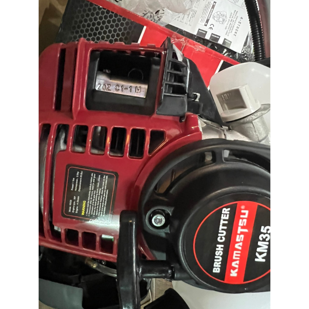 Máy cắt cỏ chạy xăng Kamatsu KM35 động cơ 4 thì