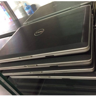 Xác laptop cũ hỏng lấy linh kiện