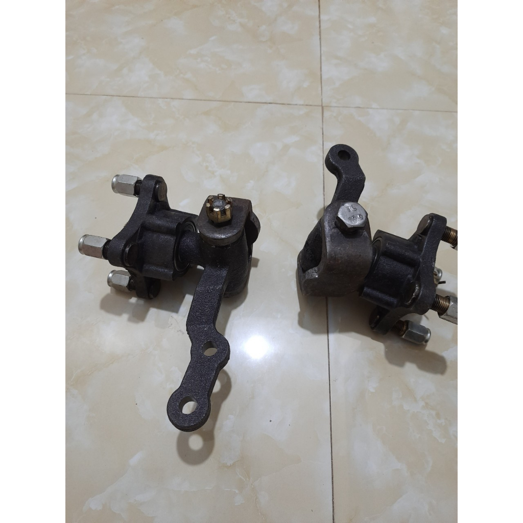 Đôi mai ơ trước chế xe 4 bánh tim ốc 7x10 dùng ráp bộ lái vô lăng,tim ốc đo vuông 7cm,chéo 10cm