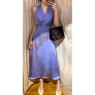 Grace - Elegant Silk Dress - Đầm Midi Cổ Yếm E40